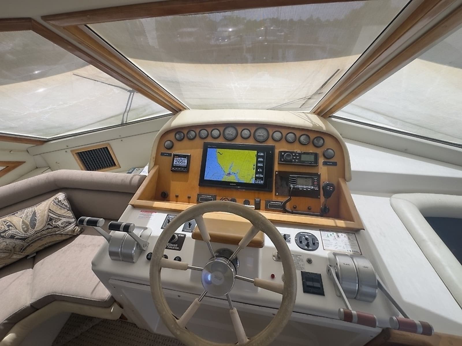 2001 Navigator 5300 Classic - Photo 28