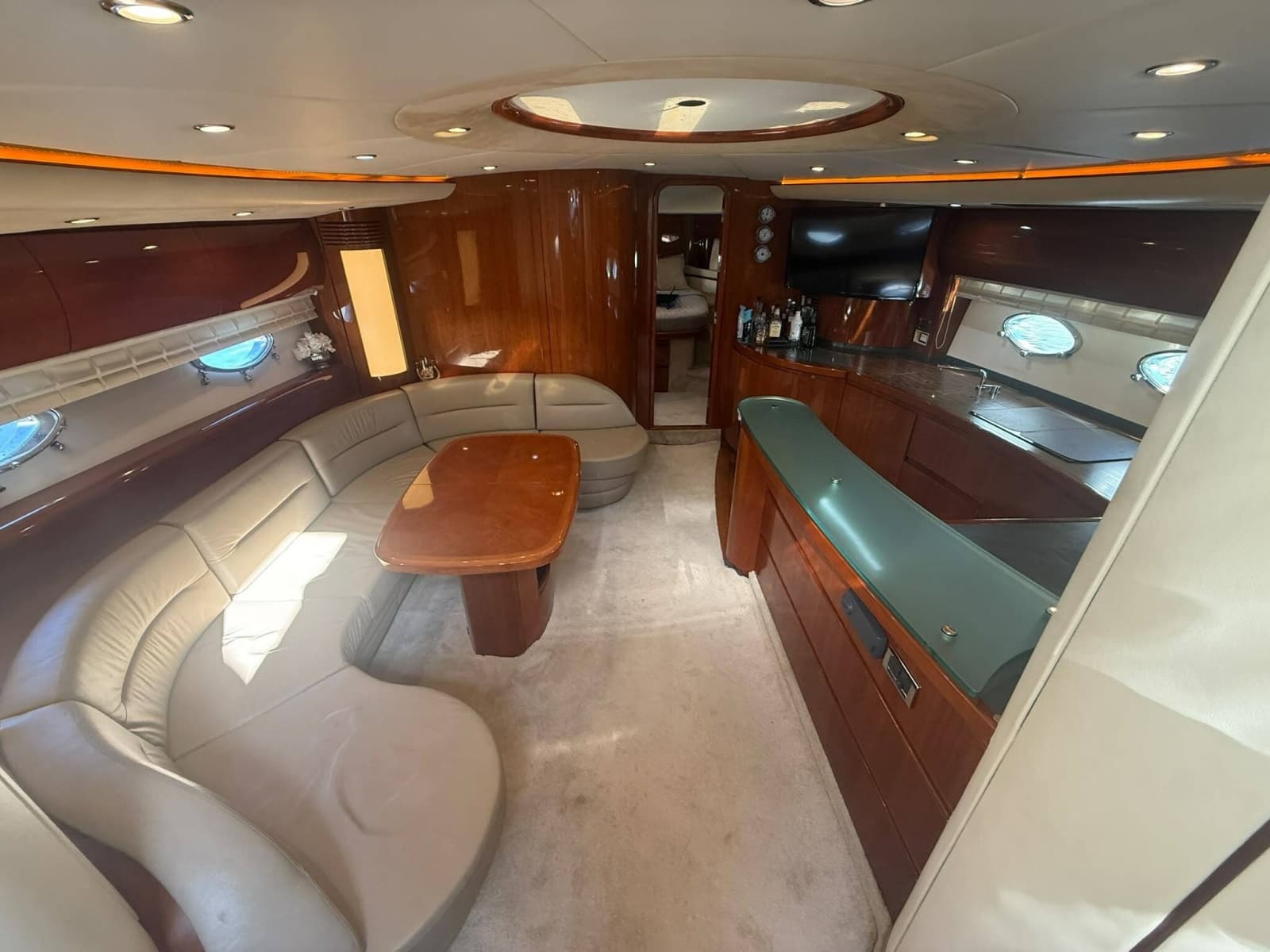 2004 Princess  - Photo 21