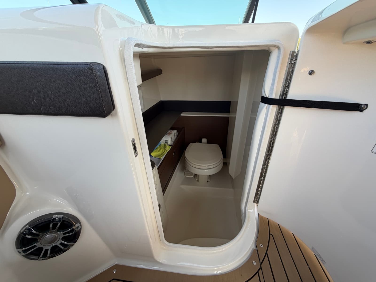 2021 Sea Ray 290 SDX - Photo 33
