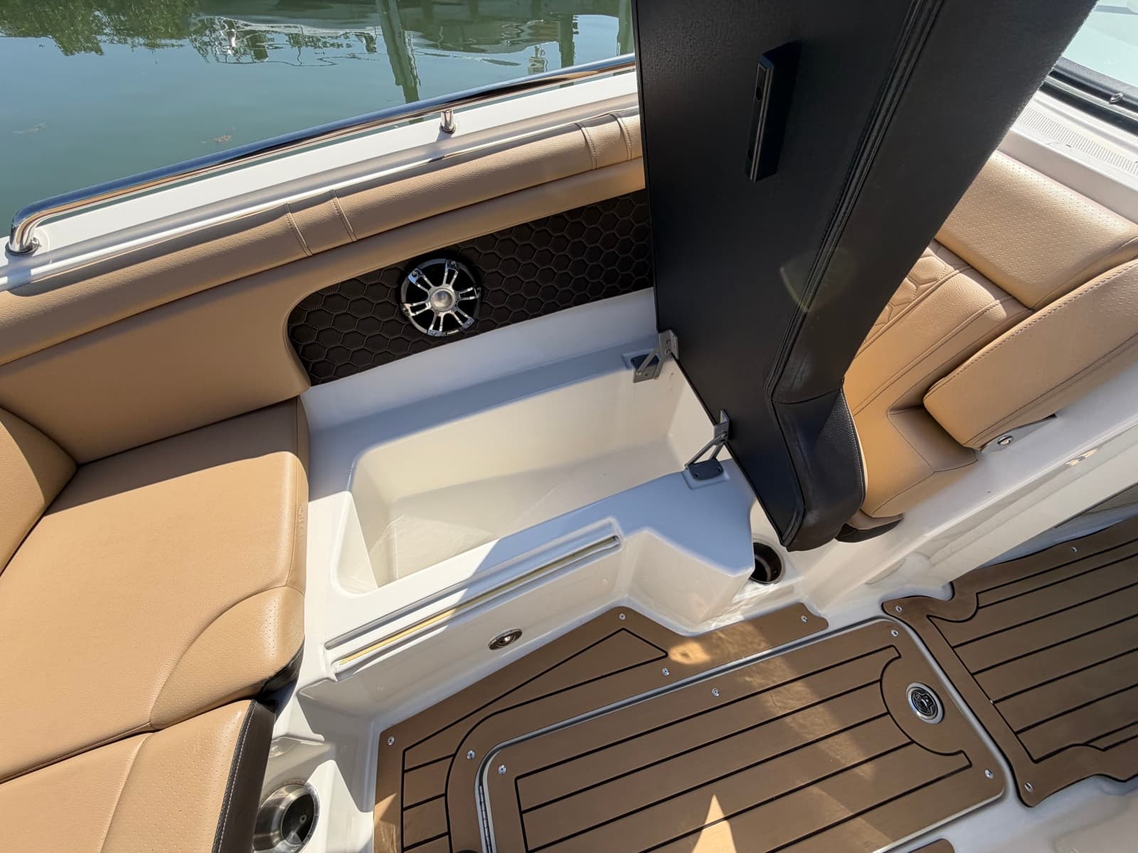 2021 Sea Ray 290 SDX - Photo 42