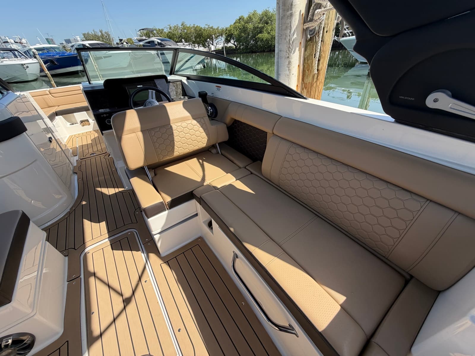 2021 Sea Ray 290 SDX - Photo 58