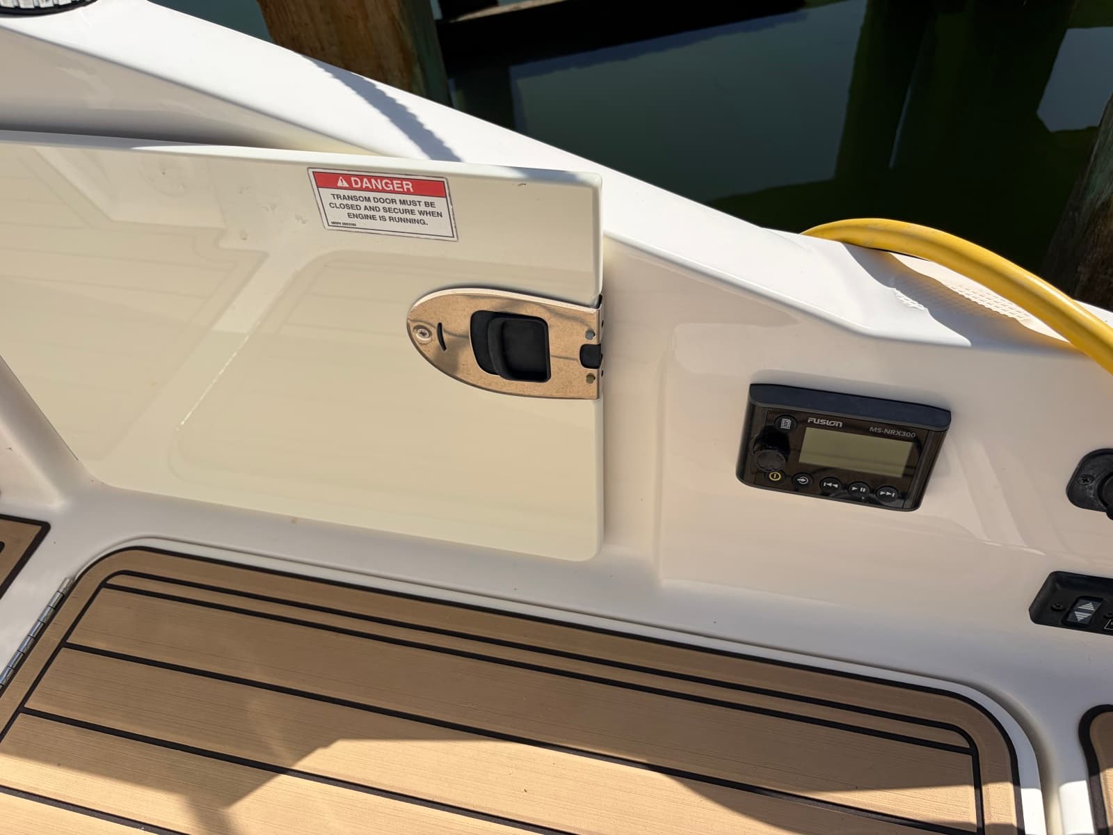 2021 Sea Ray 290 SDX - Photo 17