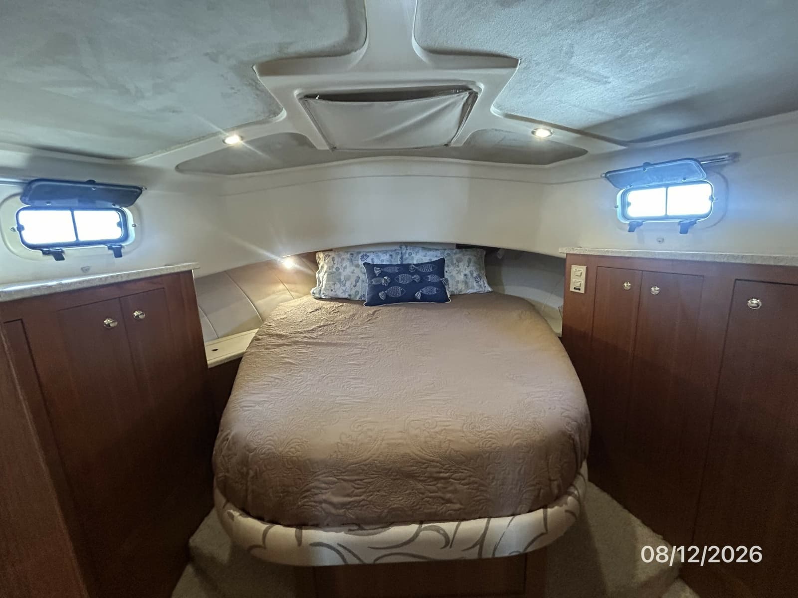2002 Mainship 390 - Photo 60