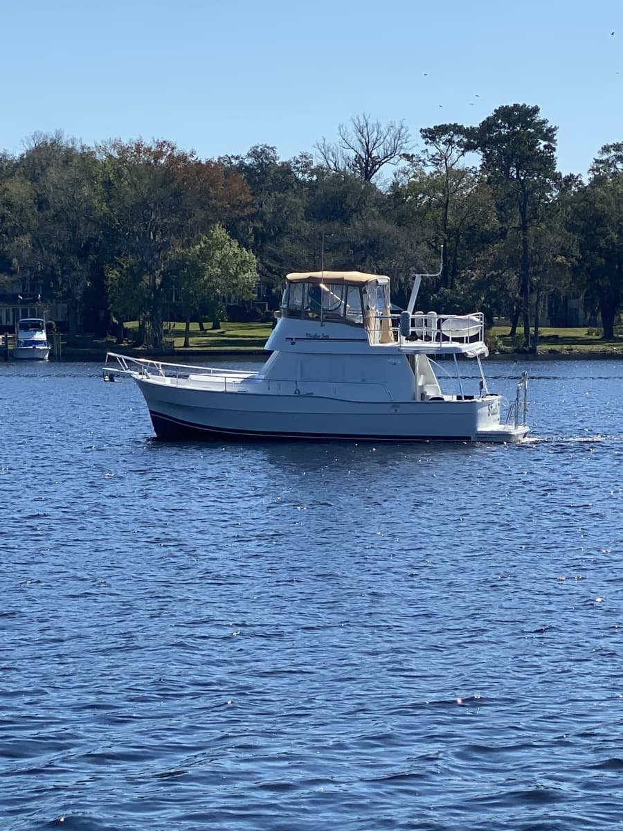 2002 Mainship 390 - Photo 4