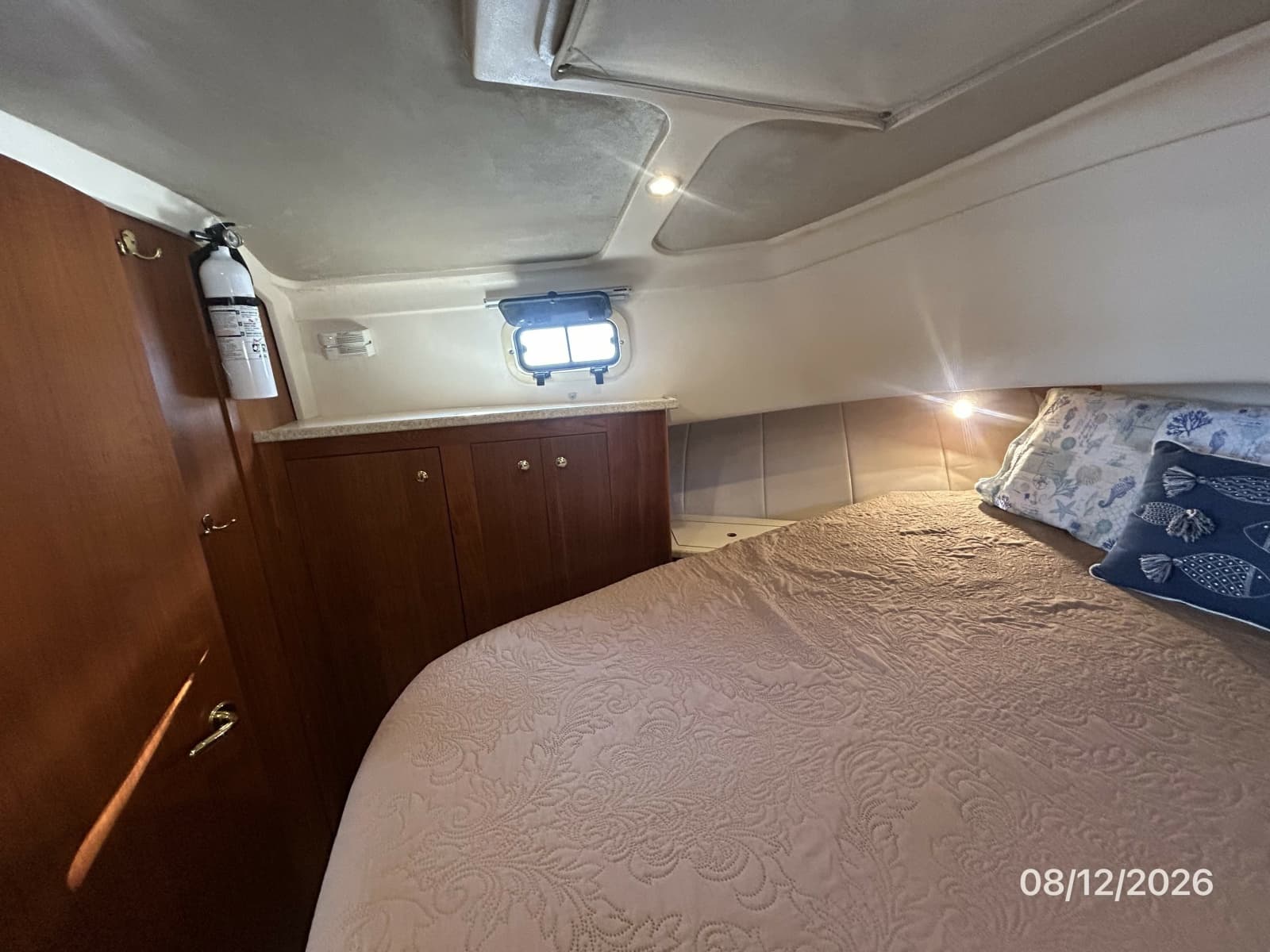 2002 Mainship 390 - Photo 61