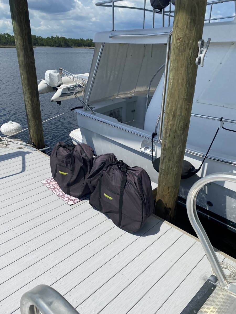 2002 Mainship 390 - Photo 77