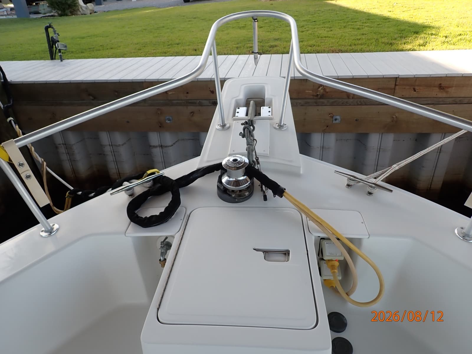 2002 Mainship 390 - Photo 10