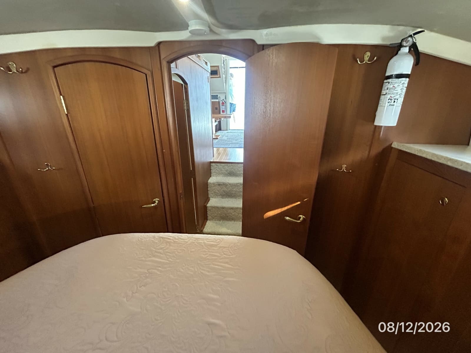 2002 Mainship 390 - Photo 63