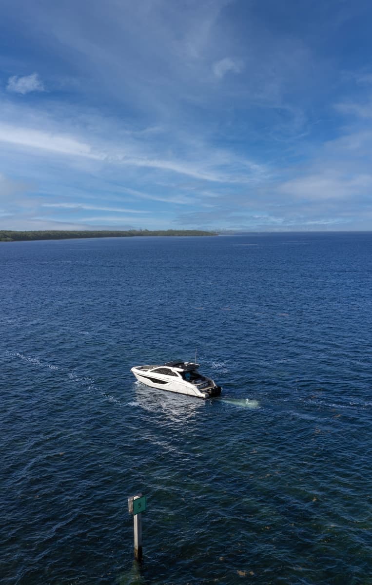 2021 Cruisers Yachts 42 GLS OB - Photo 27