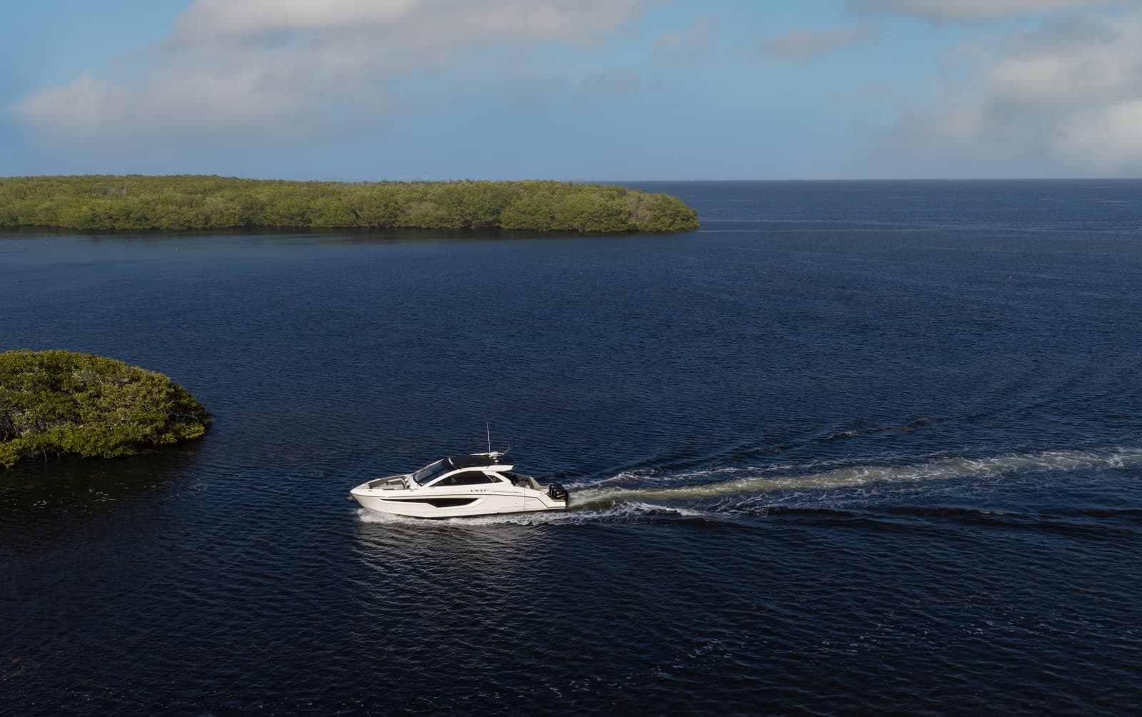 2021 Cruisers Yachts 42 GLS OB - Photo 29