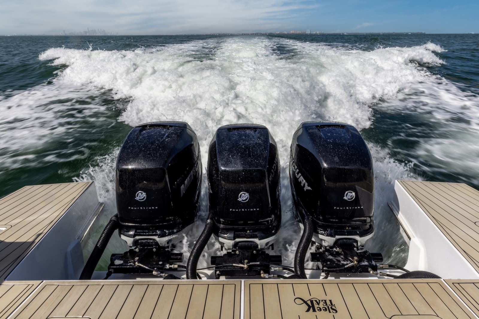 2021 Cruisers Yachts 42 GLS OB - Photo 13