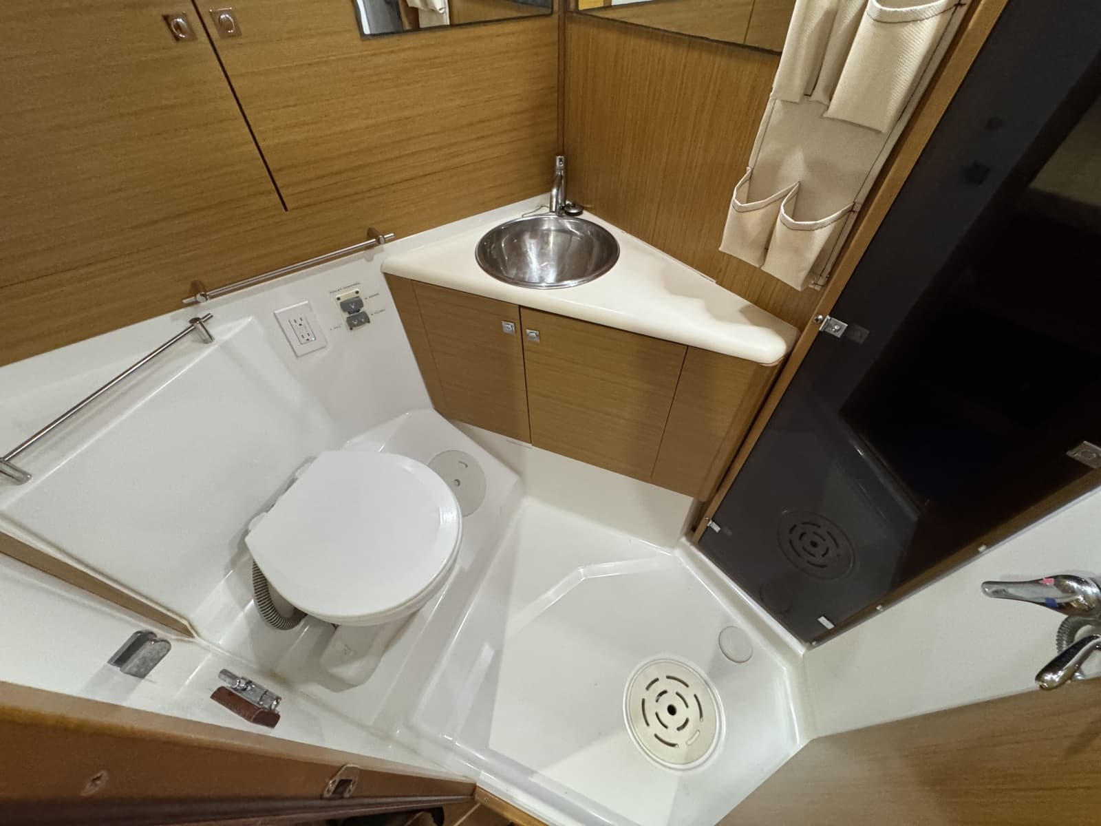 2008 Jeanneau 45DS - Photo 50
