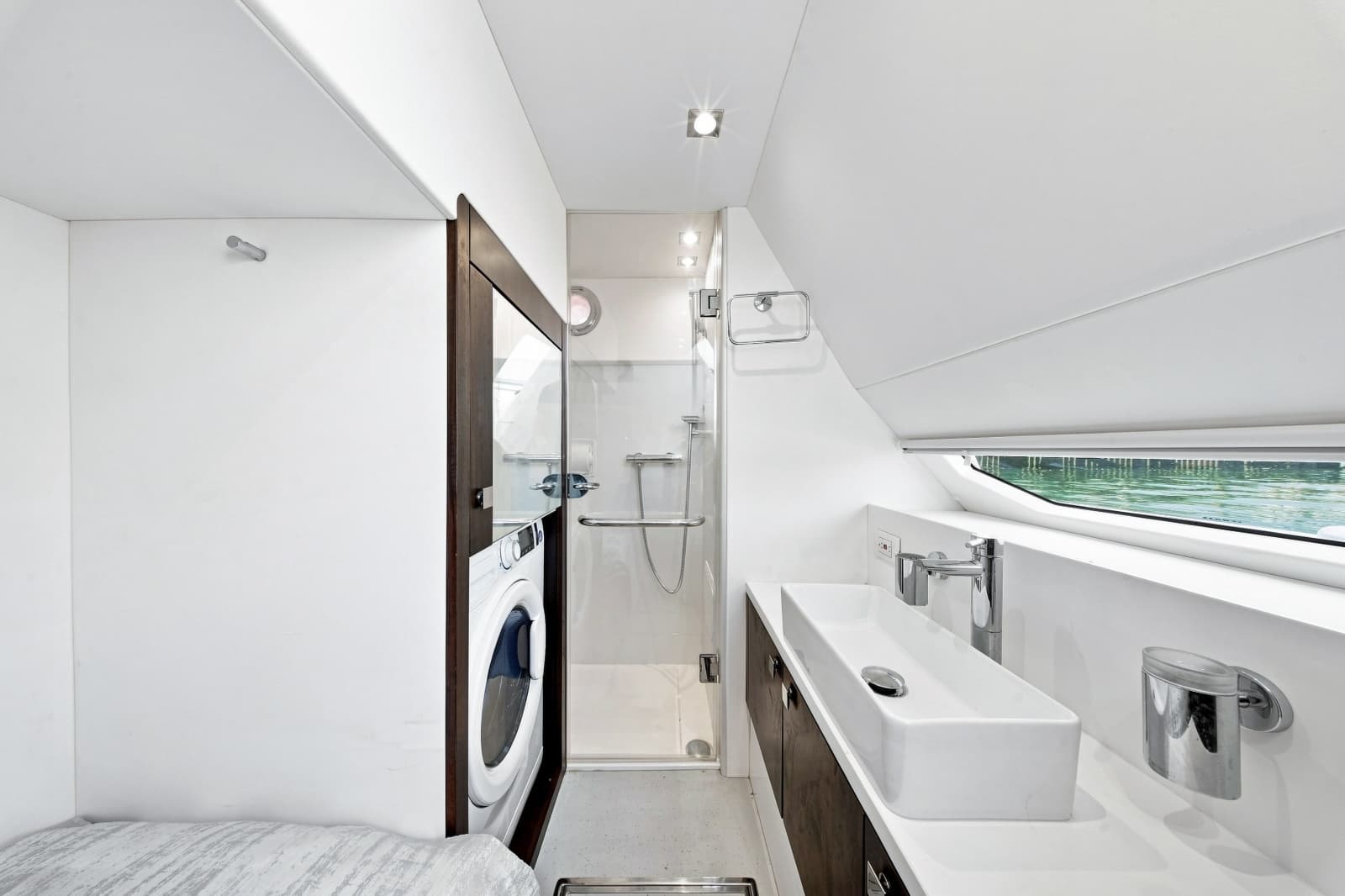 2025 Sunseeker Manhattan 55 - Photo 31