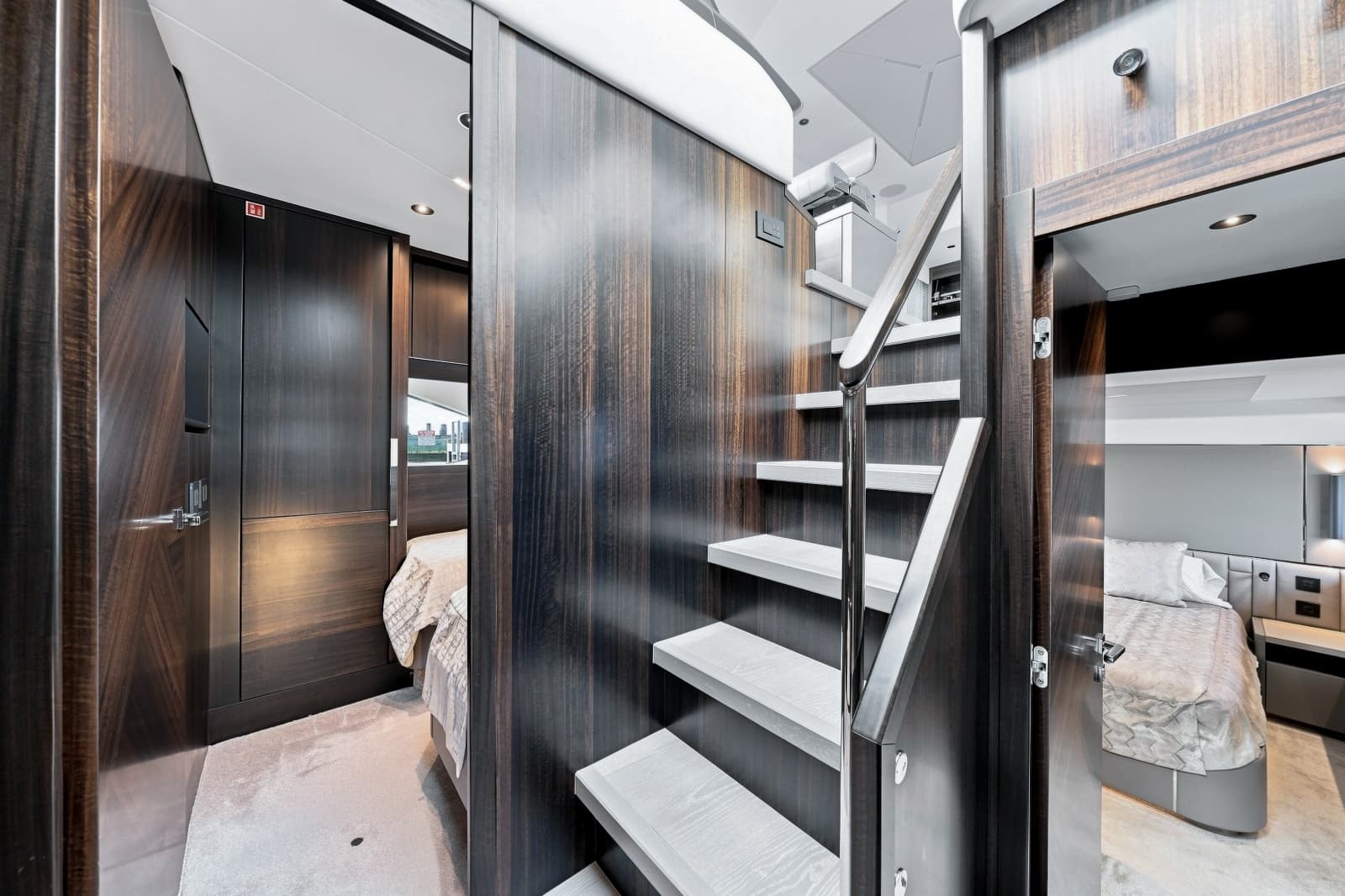 2025 Sunseeker Manhattan 55 - Photo 27