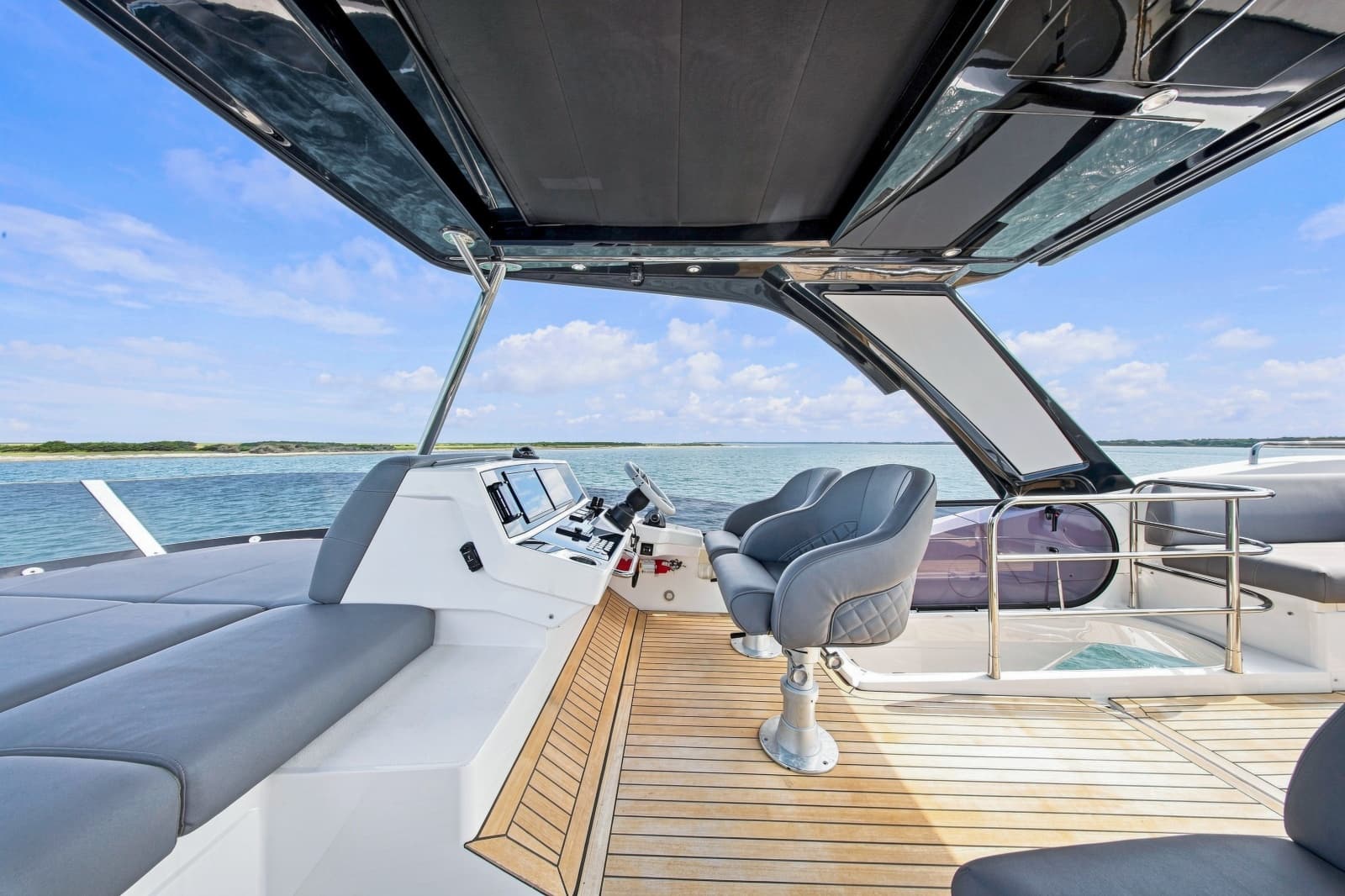 2025 Sunseeker Manhattan 55 - Photo 42