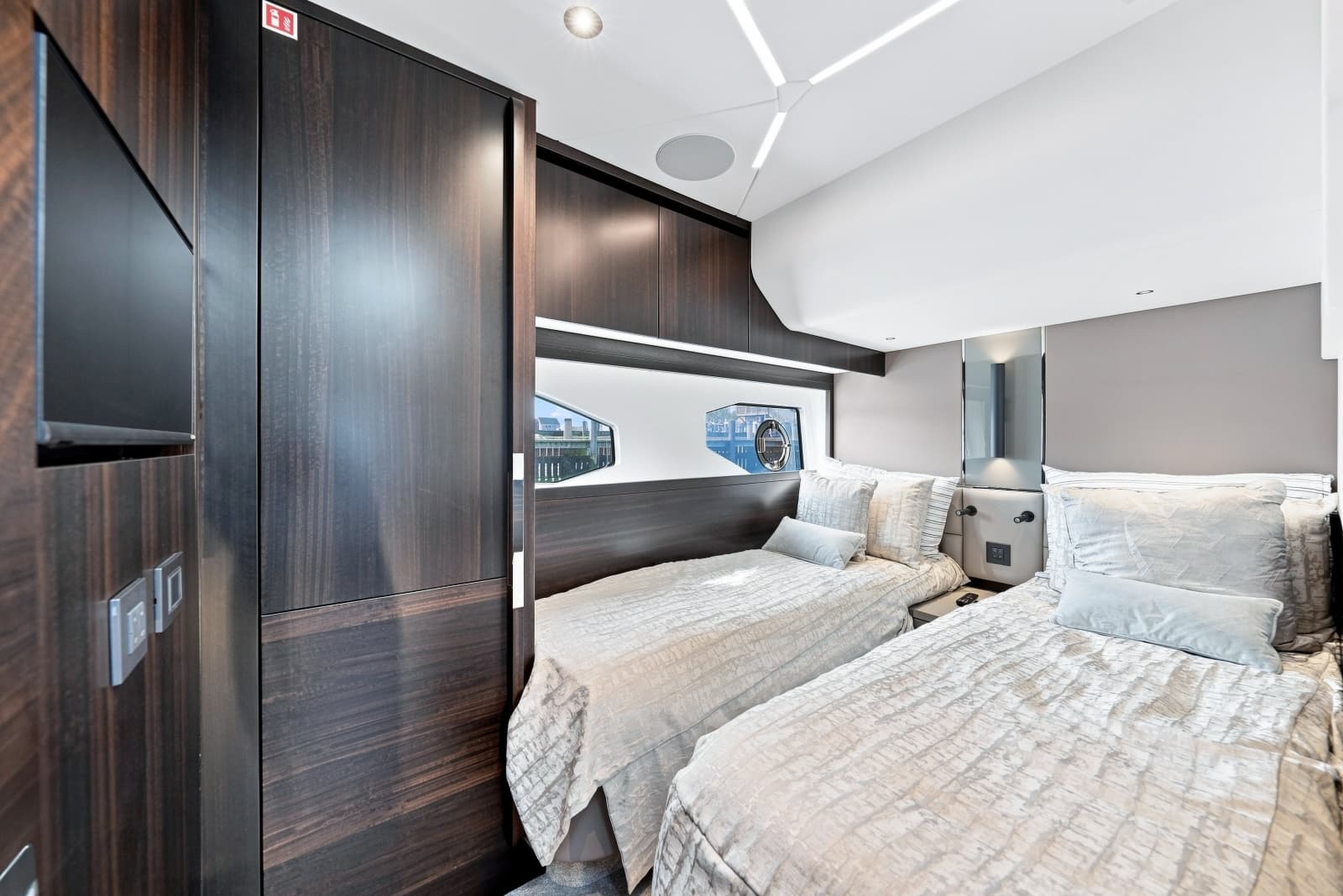 2025 Sunseeker Manhattan 55 - Photo 20
