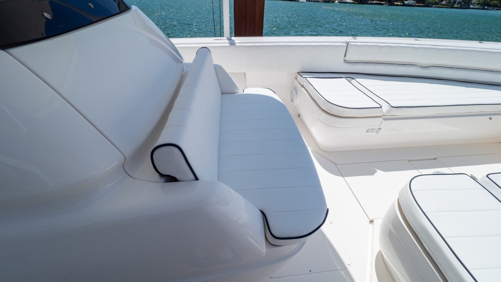 2011 Intrepid  - Photo 65