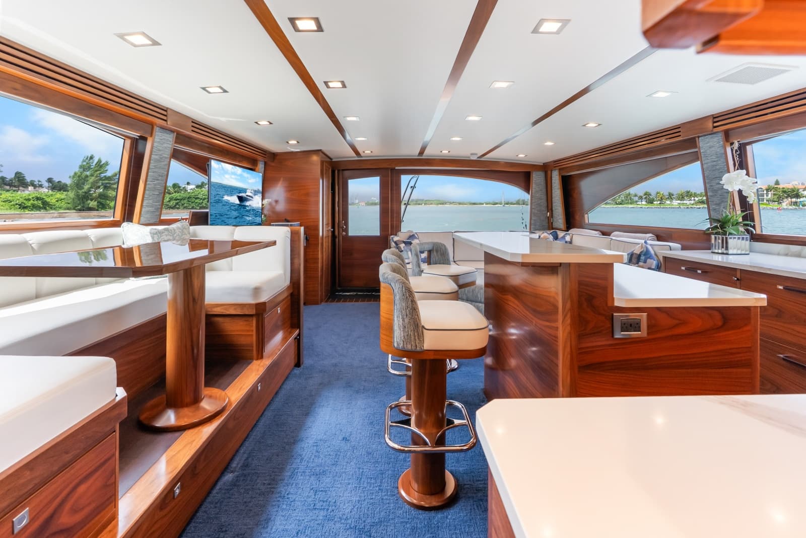 2024 Viking 72 Convertible - Photo 115