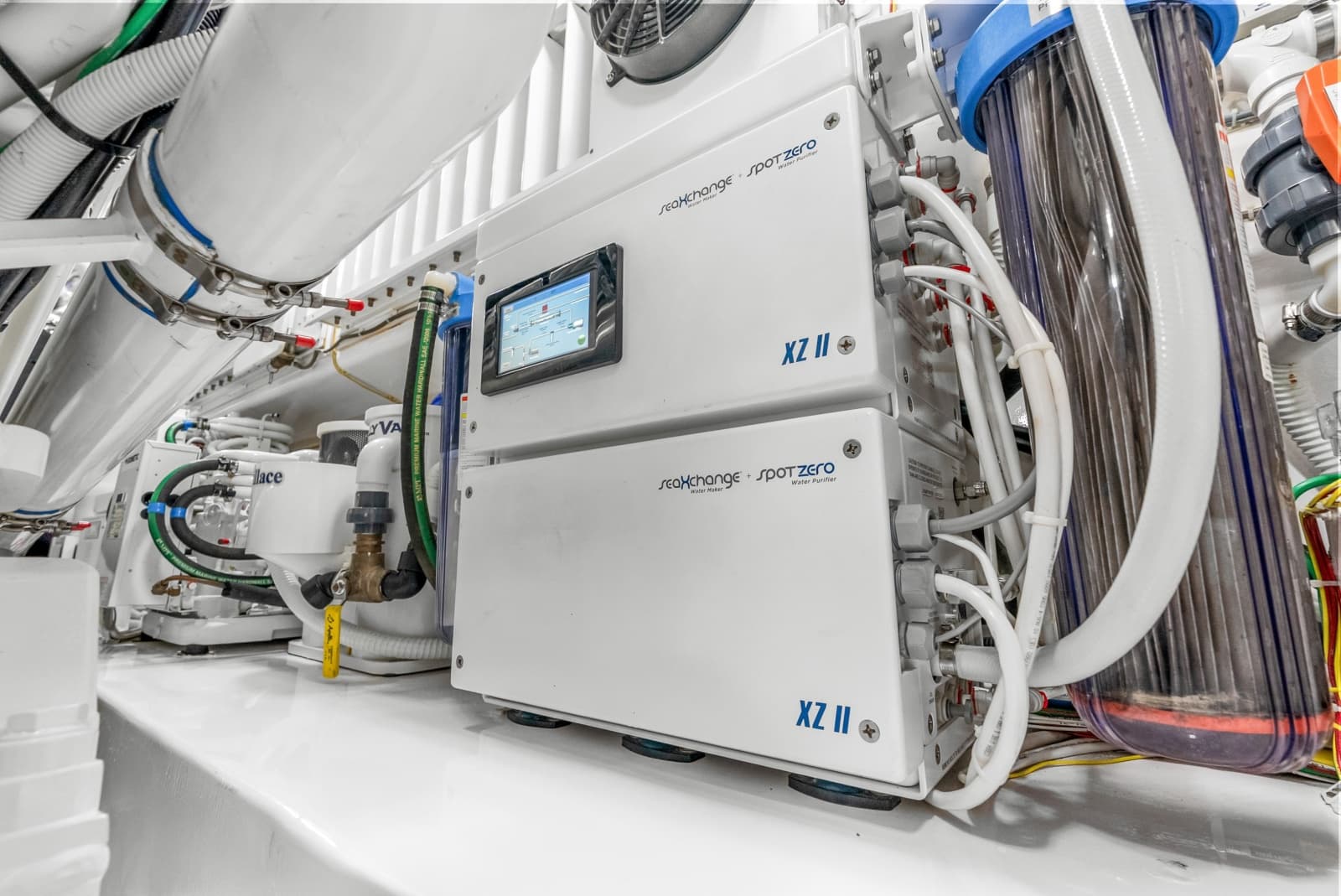 2024 Viking 72 Convertible - Photo 128