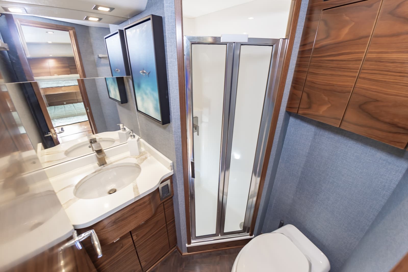 2024 Viking 72 Convertible - Photo 48