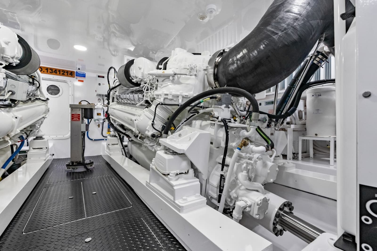 2024 Viking 72 Convertible - Photo 135