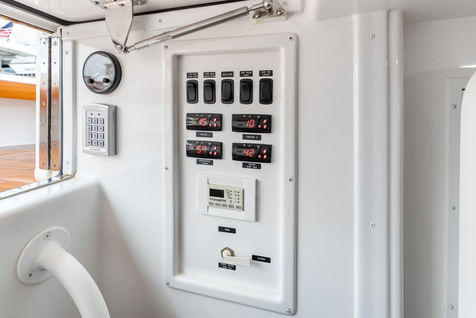 2024 Viking 72 Convertible - Photo 126