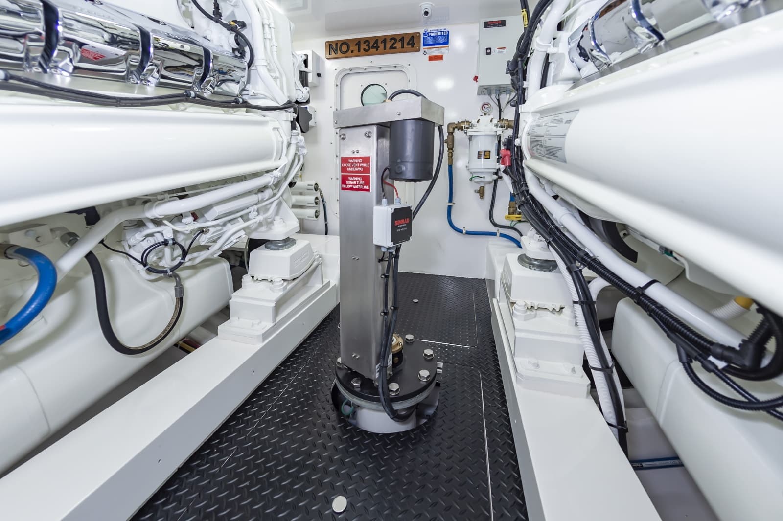 2024 Viking 72 Convertible - Photo 53