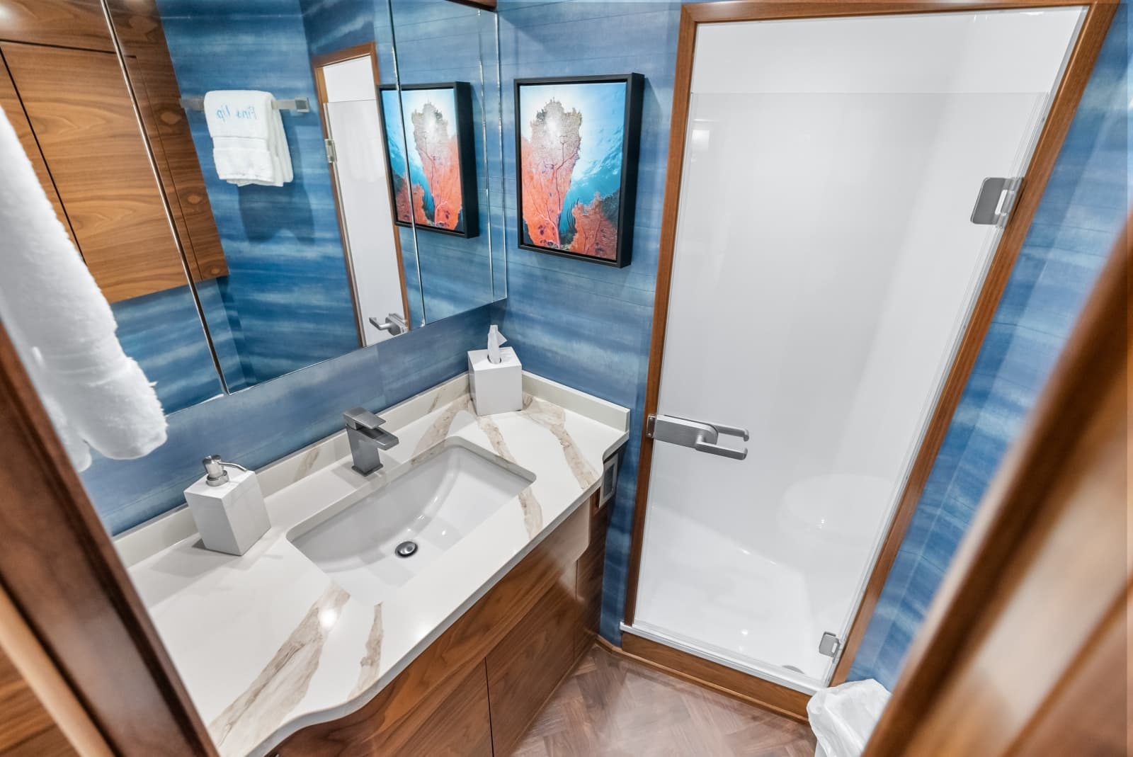2024 Viking 72 Convertible - Photo 80