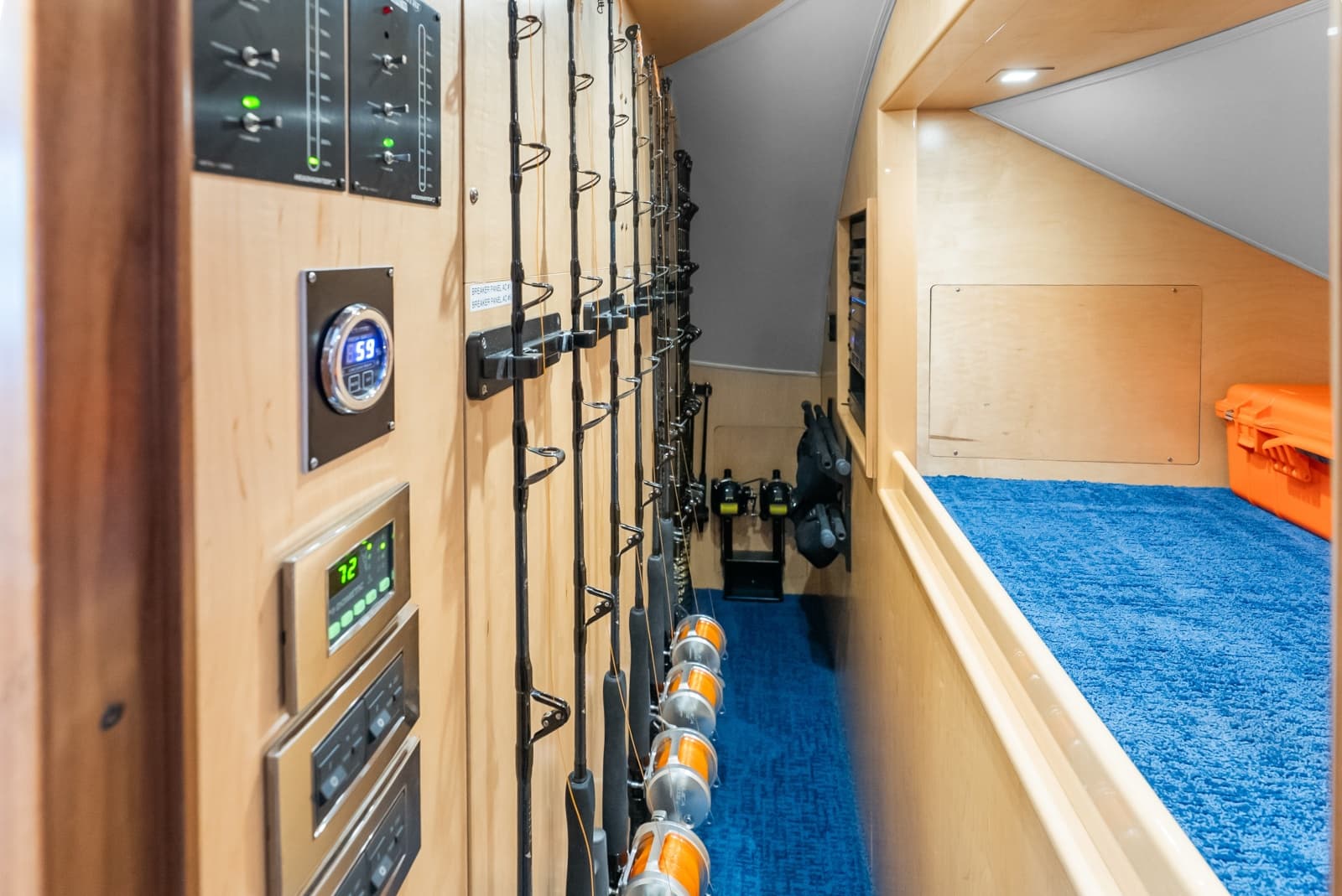 2024 Viking 72 Convertible - Photo 62