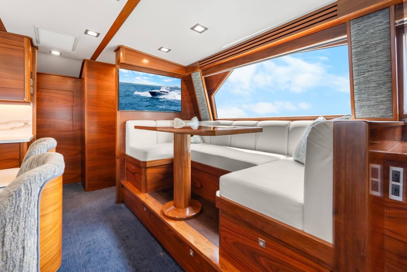 2024 Viking 72 Convertible - Photo 114