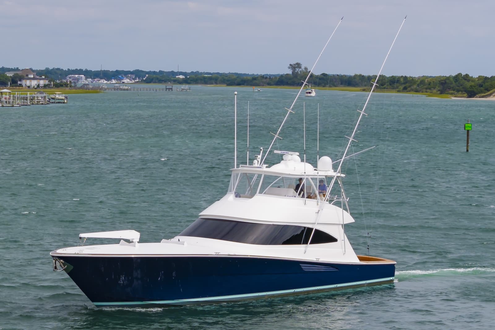 2024 Viking 72 Convertible - Photo 5