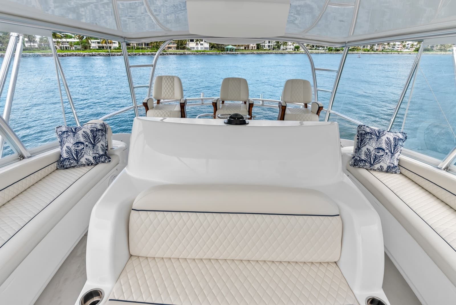 2024 Viking 72 Convertible - Photo 60