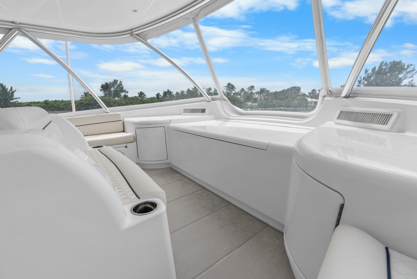 2024 Viking 72 Convertible - Photo 51