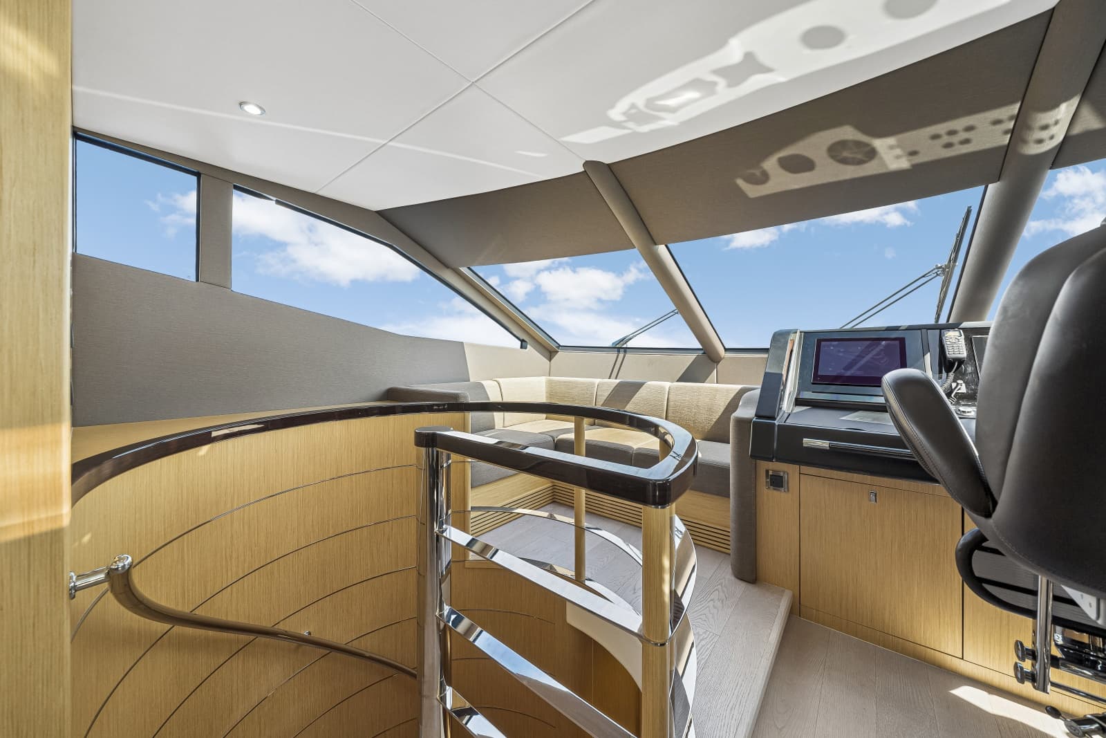 2017 Sunseeker 75 Yacht - Photo 53