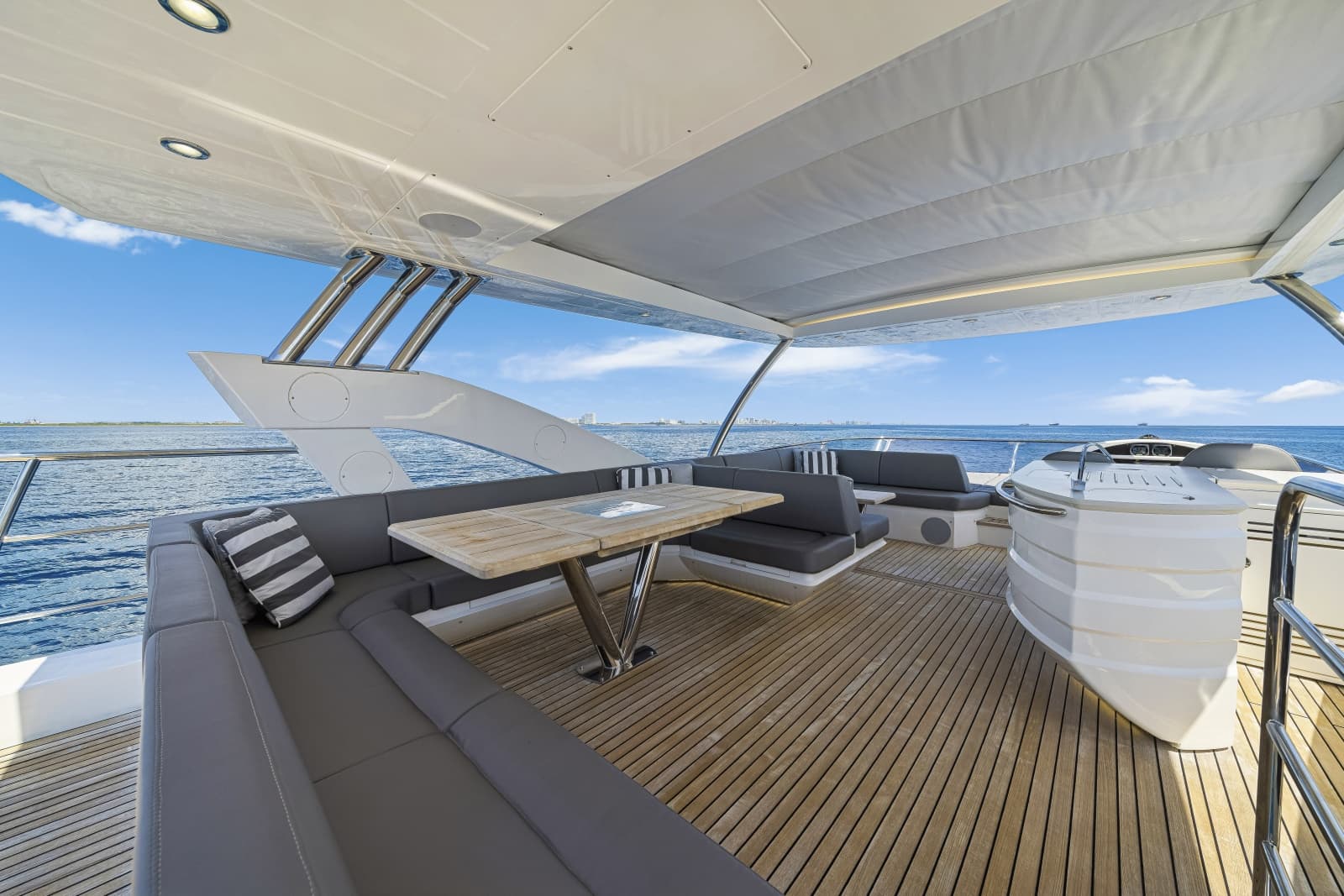2017 Sunseeker 75 Yacht - Photo 28
