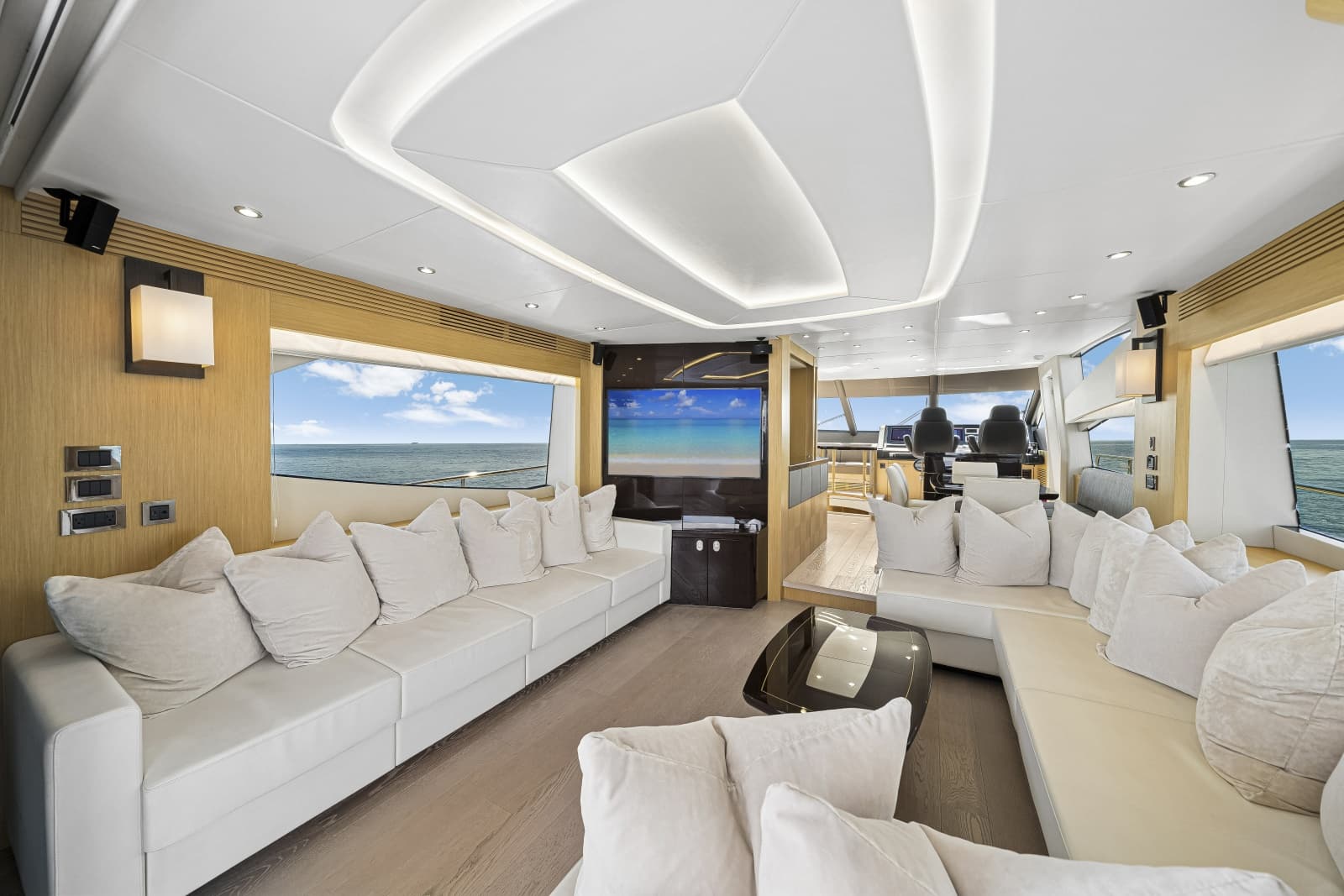 2017 Sunseeker 75 Yacht - Photo 36