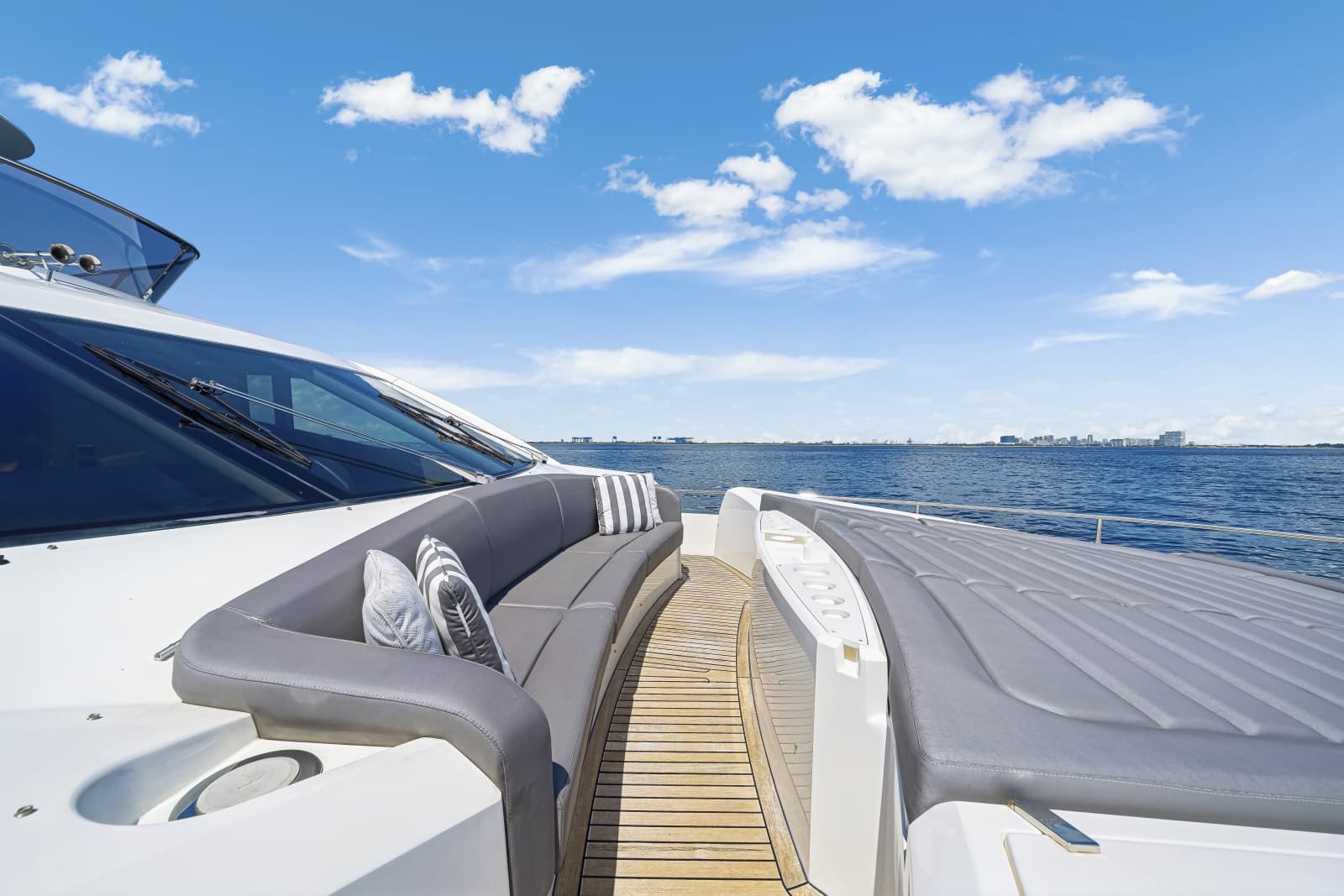2017 Sunseeker 75 Yacht - Photo 18