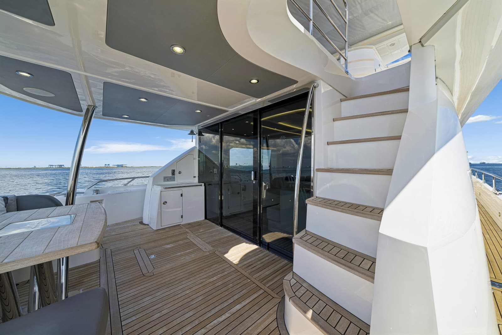 2017 Sunseeker 75 Yacht - Photo 25