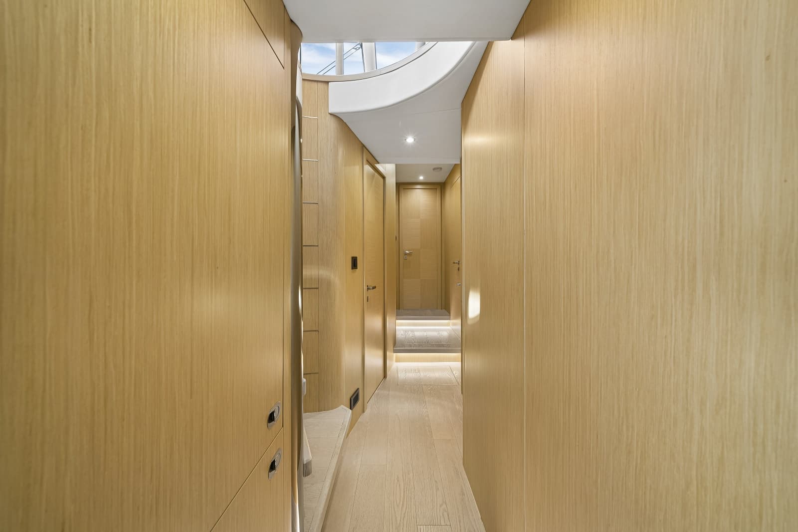 2017 Sunseeker 75 Yacht - Photo 67