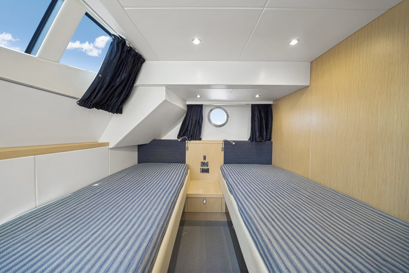 2017 Sunseeker 75 Yacht - Photo 73