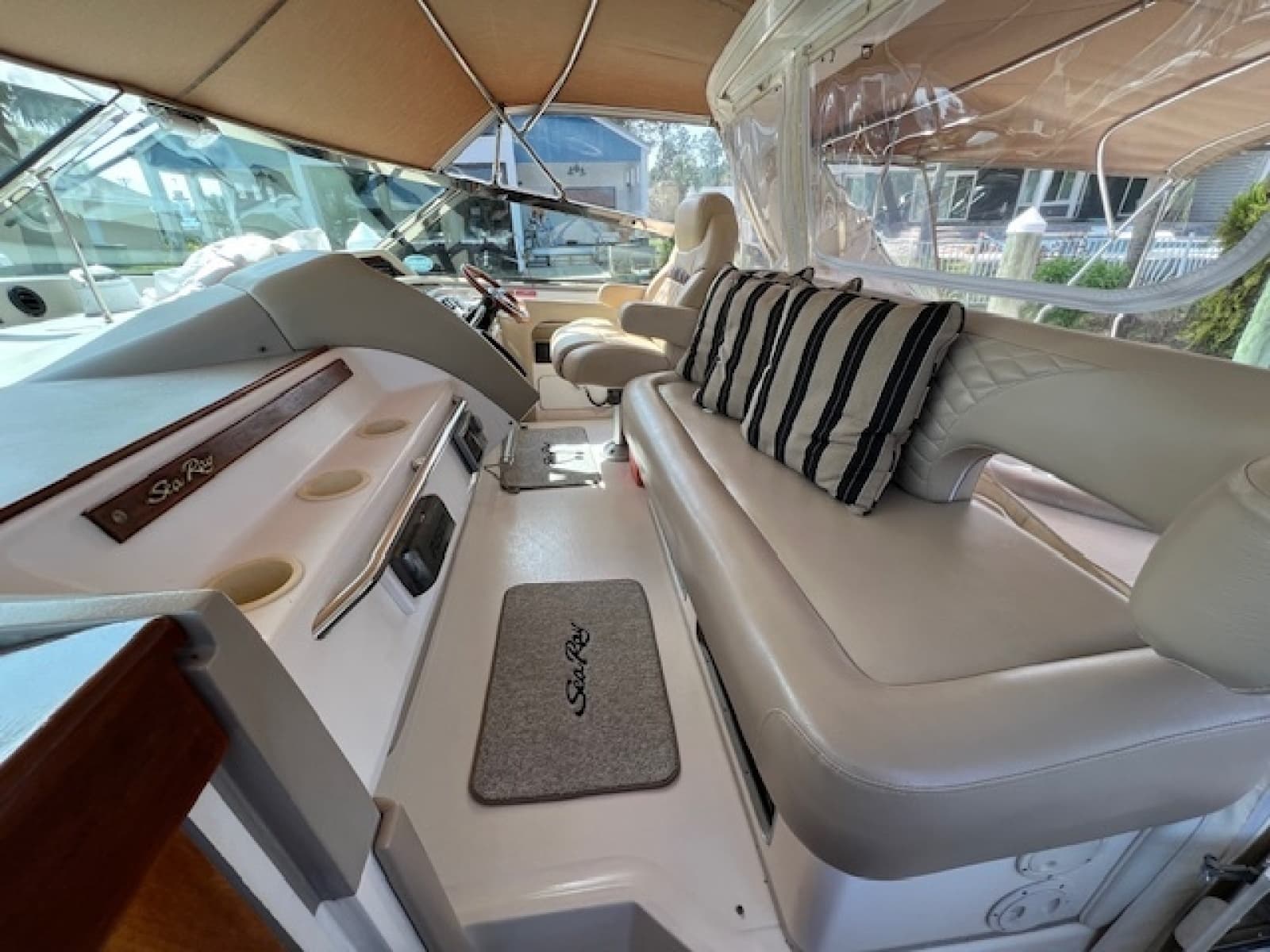1997 Sea Ray 500 Sundancer - Photo 9