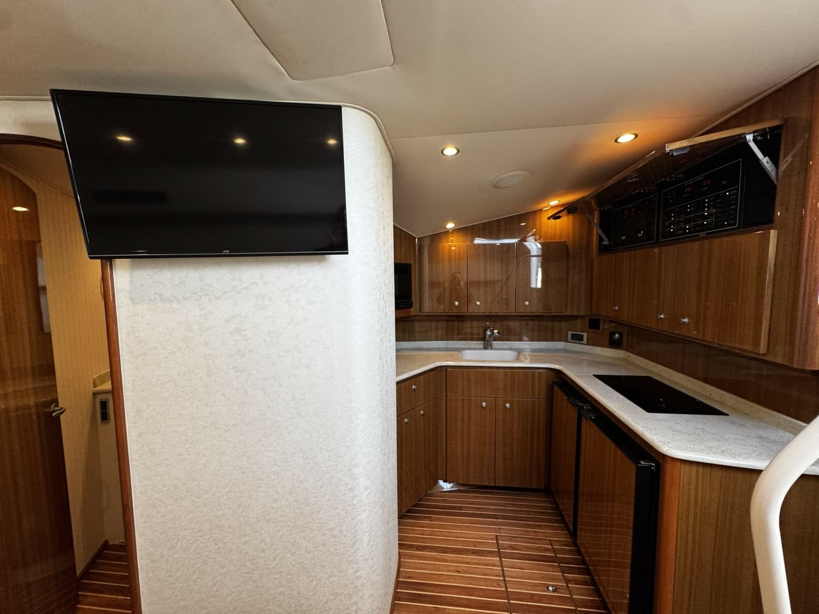 2014 Viking Boats 42 Open - Photo 28