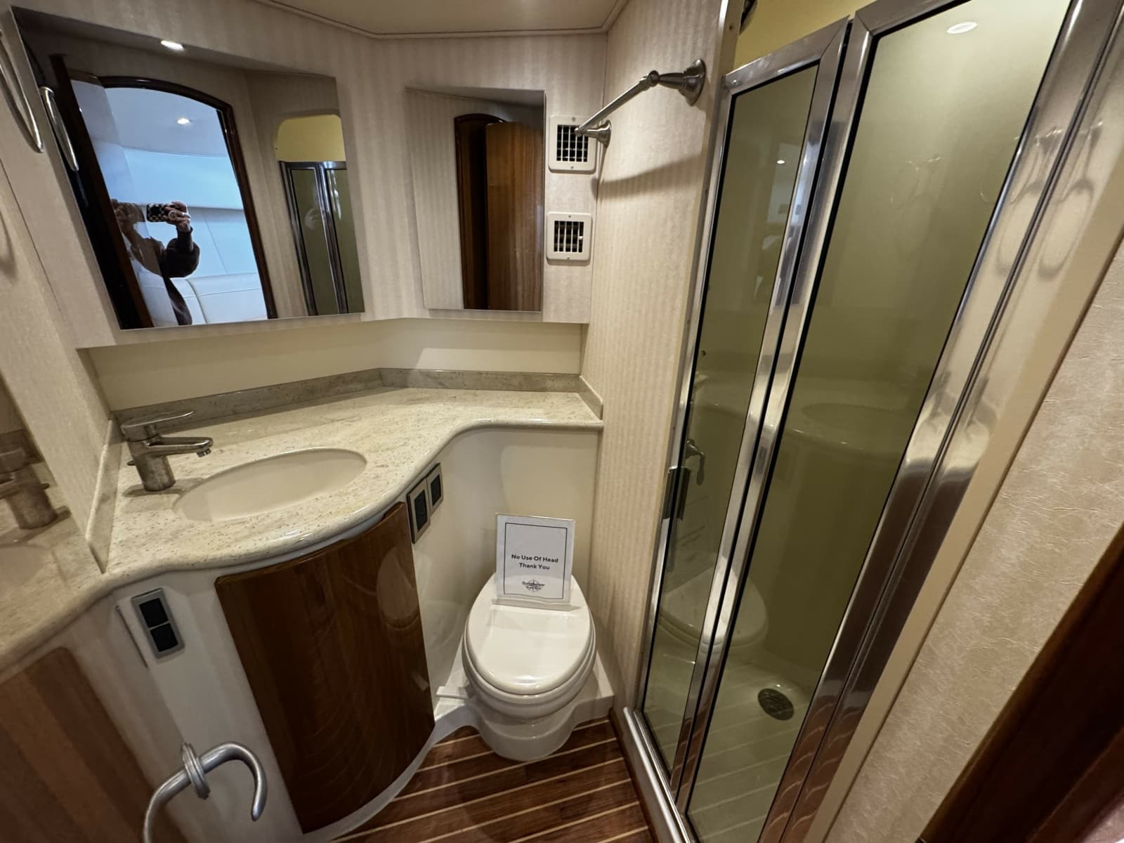 2014 Viking Boats 42 Open - Photo 32