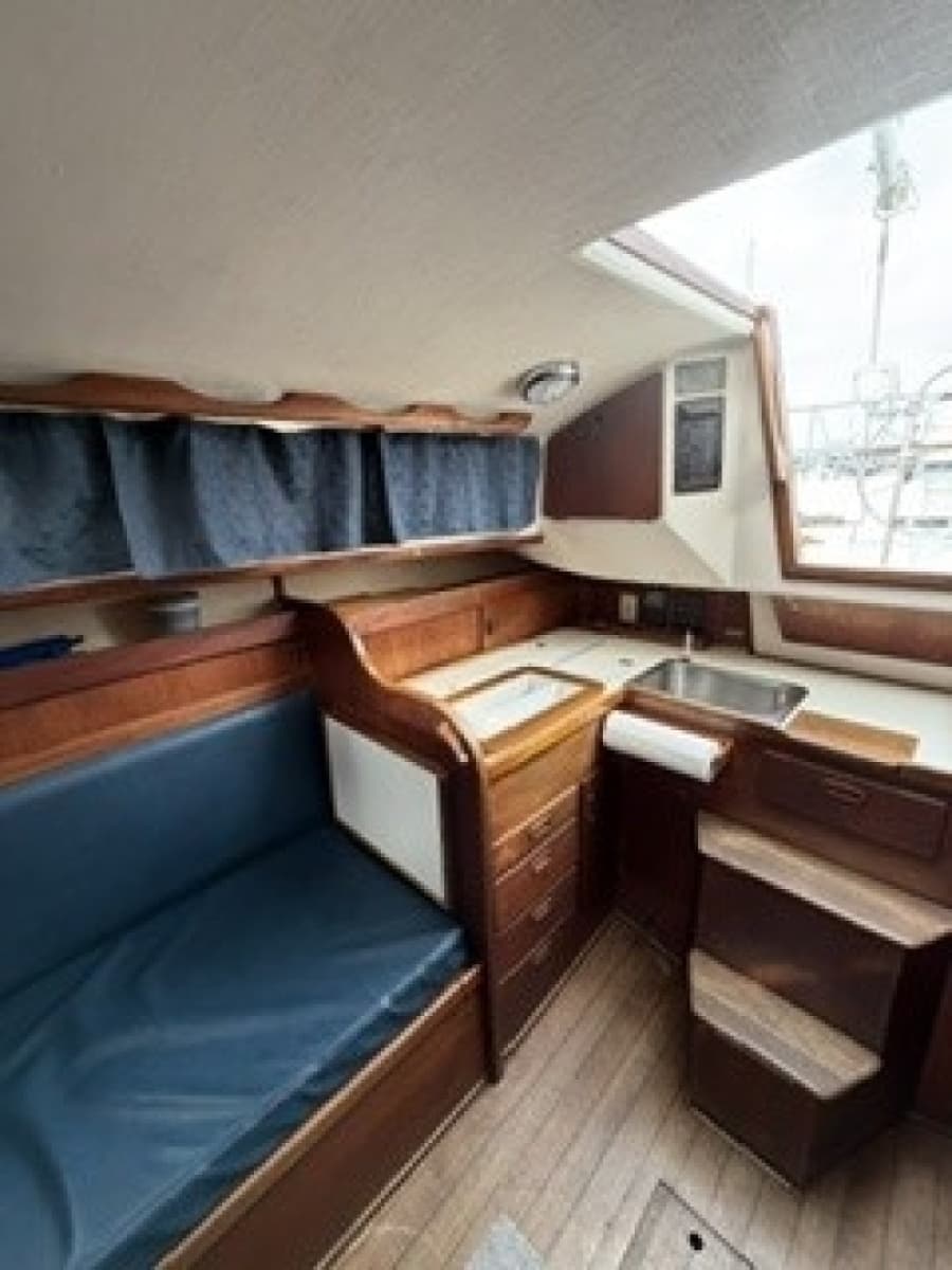 1981 Sabre 28 Series 2 - Photo 12