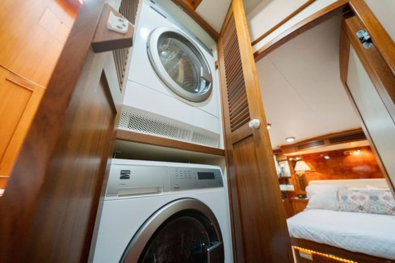 2011 Marlow 70E - Photo 48