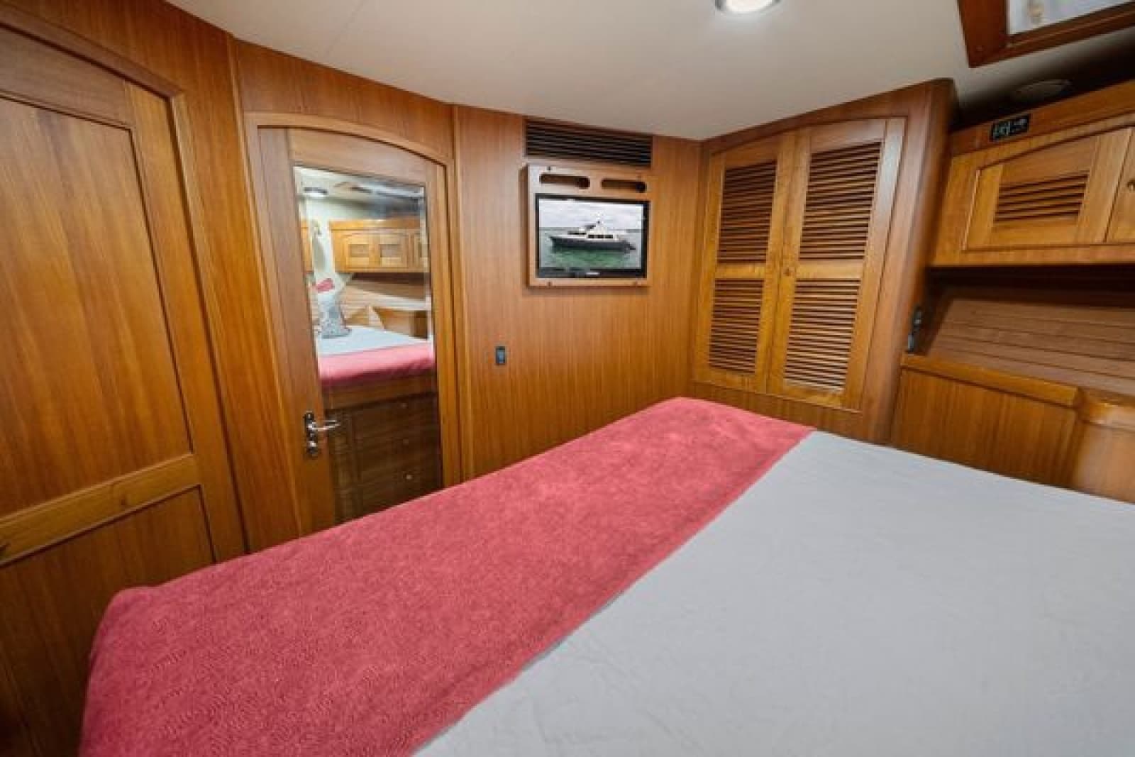 2011 Marlow 70E - Photo 40