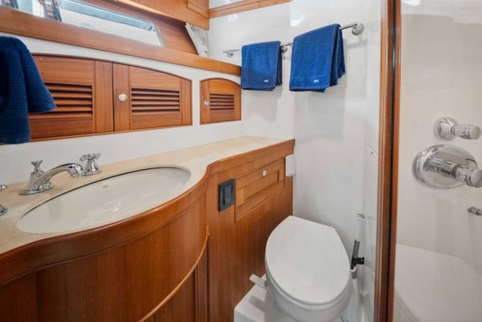 2011 Marlow 70E - Photo 44