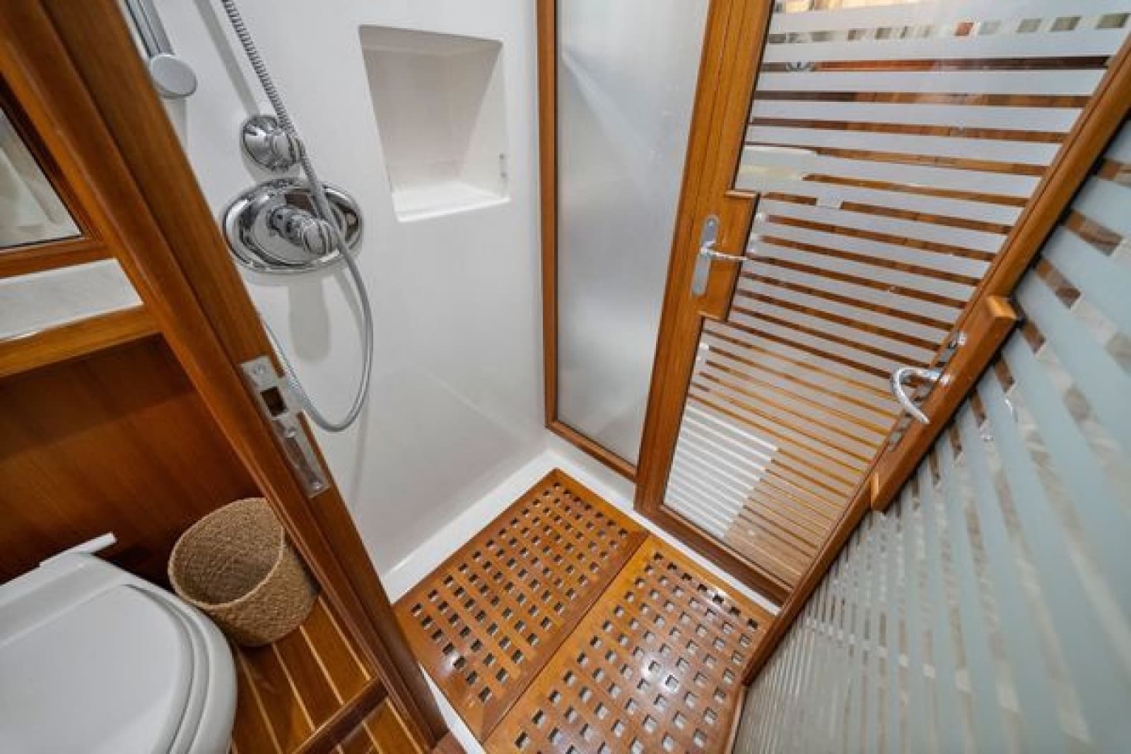 2011 Marlow 70E - Photo 38