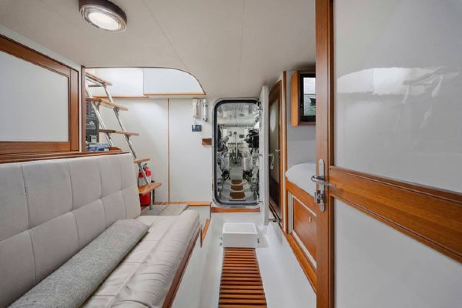 2011 Marlow 70E - Photo 47