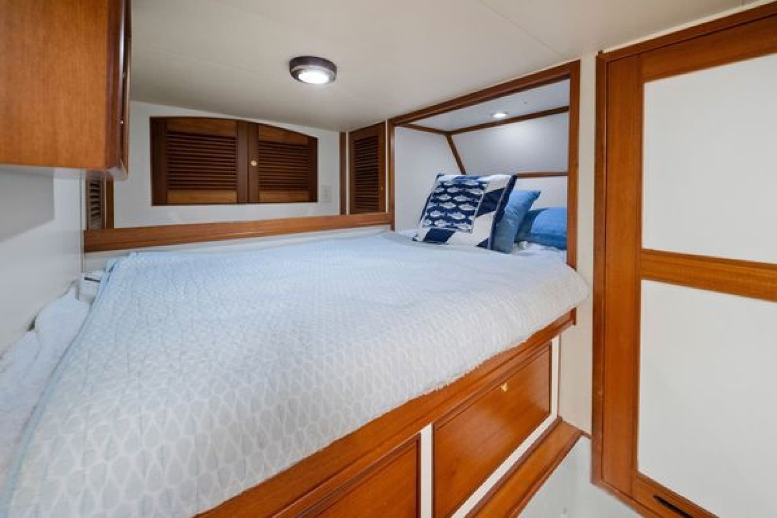 2011 Marlow 70E - Photo 46